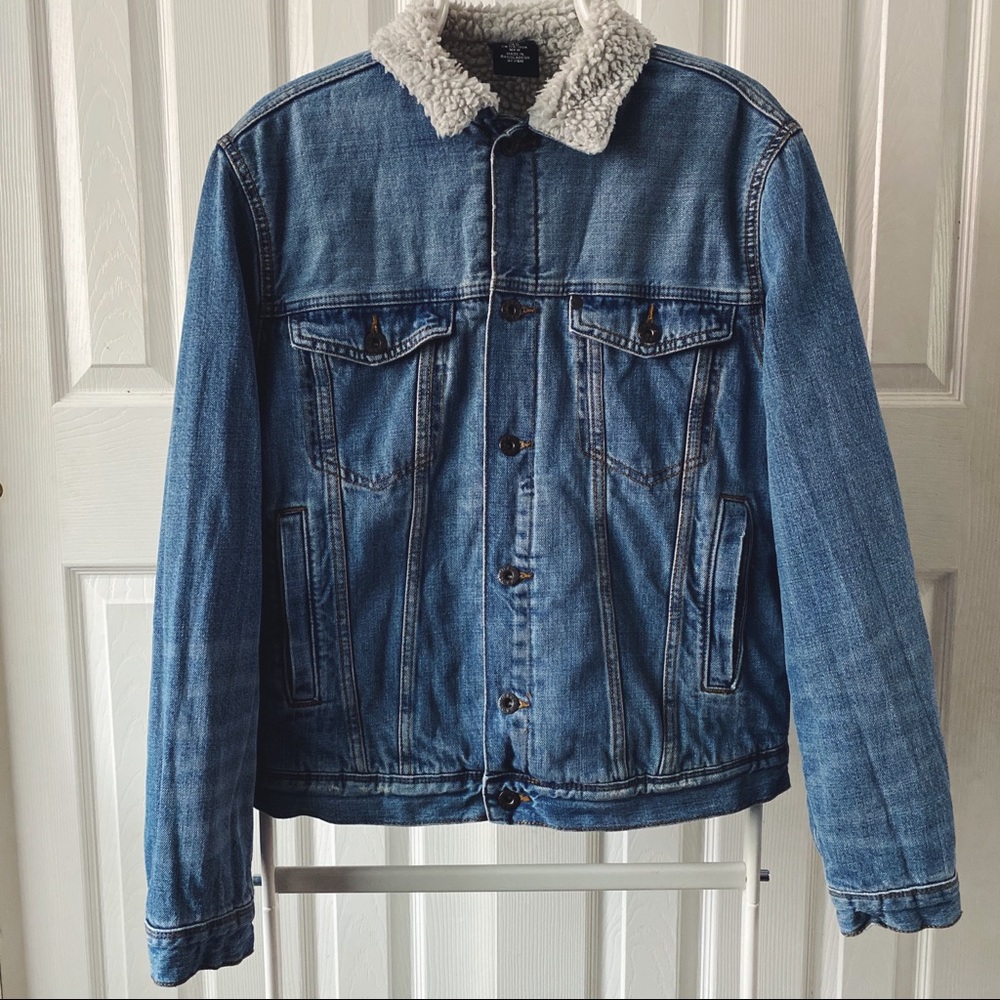 H&M Denim jacket with Sherpa lining